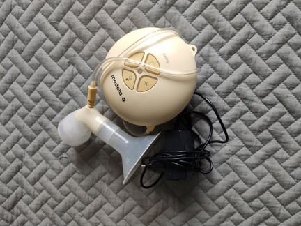 Молокоотсос medela swing в идеале, с расходниками