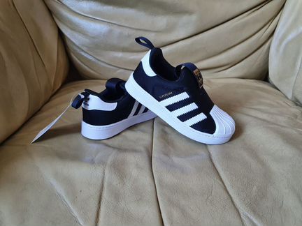 Кроссовки Adidas Superstar новые детские 26 и 27 р