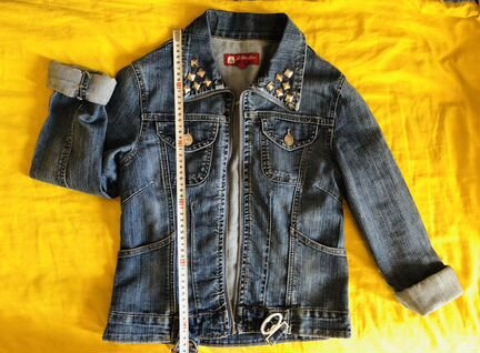Куртка джинсовая