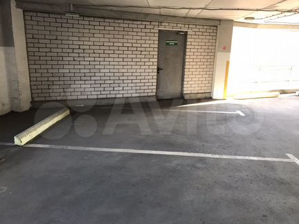 Машиноместо, 15 м²