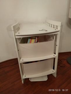 Пеленальный столик stokke