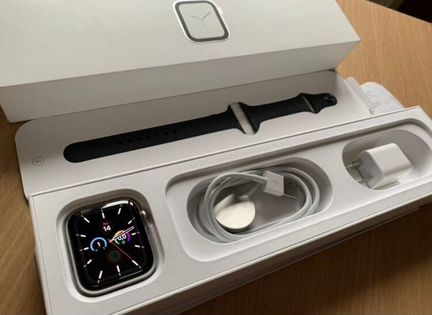 Apple Watch Stainless Steel Series 4 Silver 44 mm
