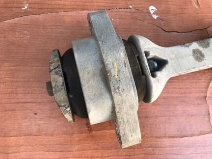 Подушка двигателя передняя Kia Rio 3 1.6 G4FC 2016