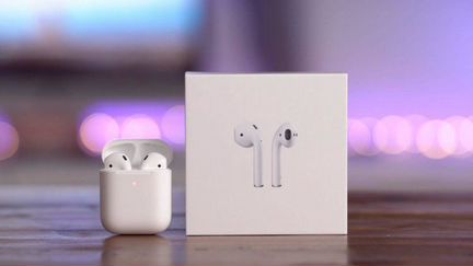 AirPods 2 Wireless Charging Case (Premium)