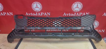 Решетка в передний бампер Mercedes Glk 204 X204