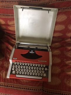 Пишущая машинка