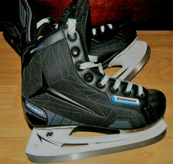 Хоккейные коньки