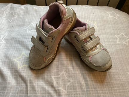 Кроссовки Geox р.33
