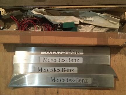 Накладки порога W220 длин.база с подсв.B66890048