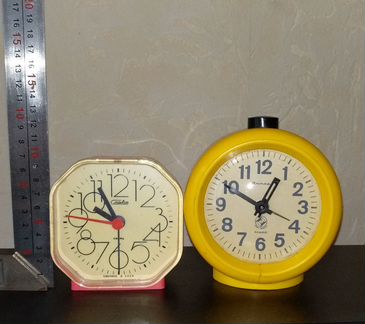 Часы-будильник.Сделано в СССР