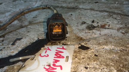 Датчик кислородный на Киа Маджентис 1. Рзборка