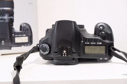 Зеркальный фотоаппарат canon 30D