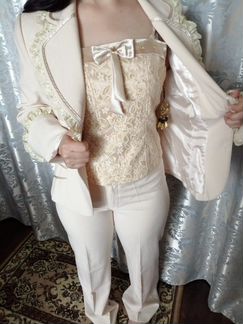 Нарядный костюм