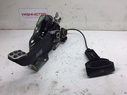 Педаль стояночного тормоза Mercedes C250 W204 1.8