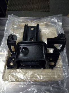 Опора двигателя febest mazda2 2007- LH(D65239070B)