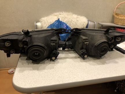 Оригинальные фары Mitsubishi pajero 3 2006