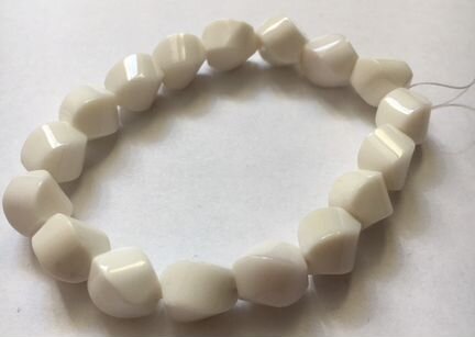 Браслет из жемчуга и камней