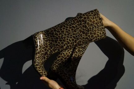 Резиновые сапоги. Одеты один раз